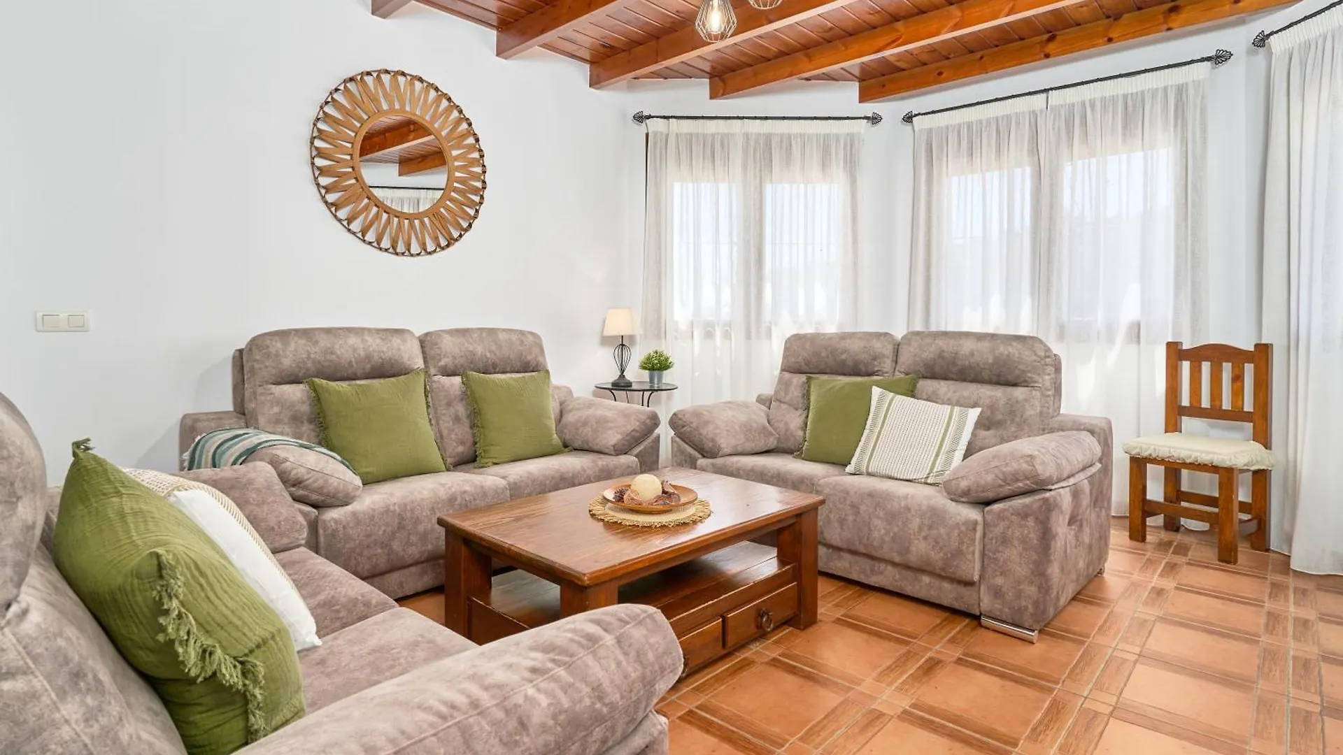 Villa Javier En Sayalonga Holiday home