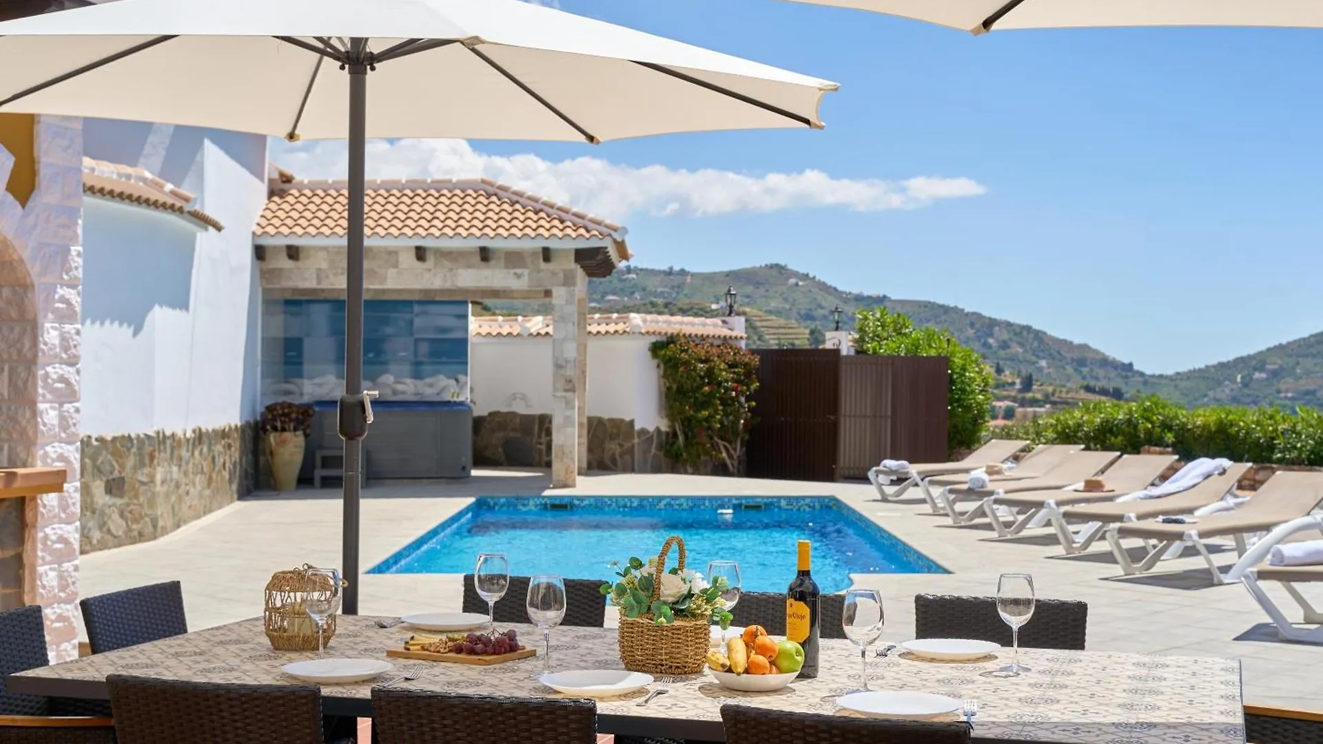 Holiday home Villa Javier En Sayalonga